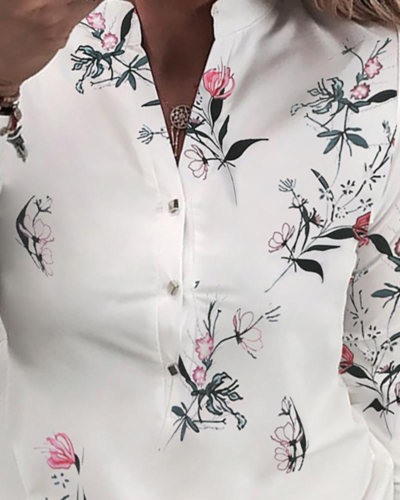 Women's Floral V-Neck Shirt | Long Sleeve Shirt | Sassy Nilah Boutique